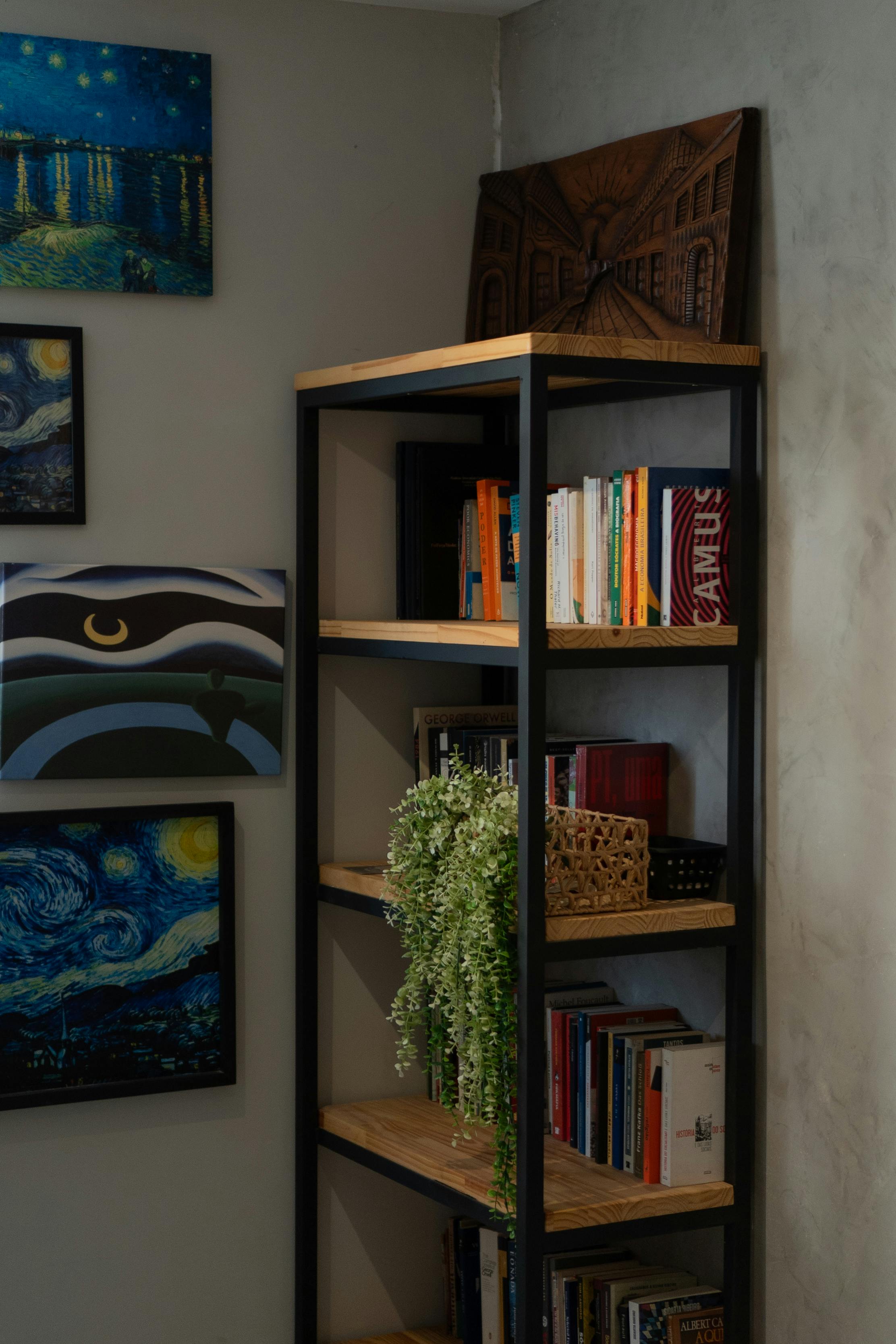 Showroom view bookshelf